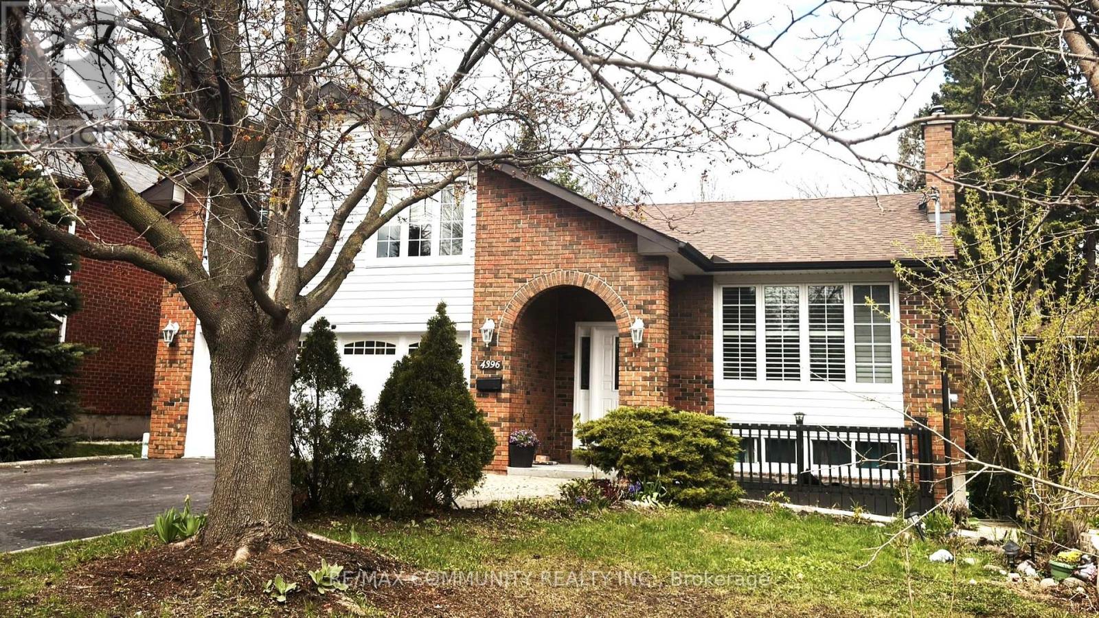 4396 Lawrence Avenue E, Toronto, Ontario  M1E 2T5 - Photo 2 - E13161256