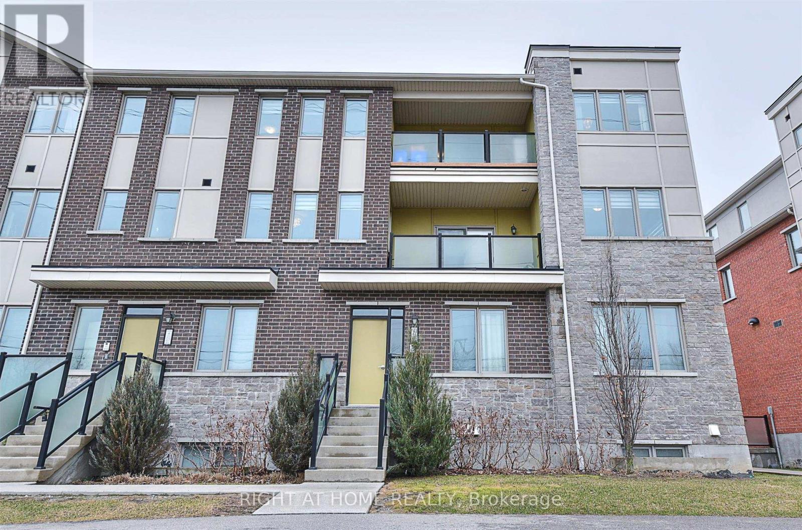 403 - 1148 Dragonfly Avenue, Pickering, Ontario  L1X 0H5 - Photo 2 - E13159342