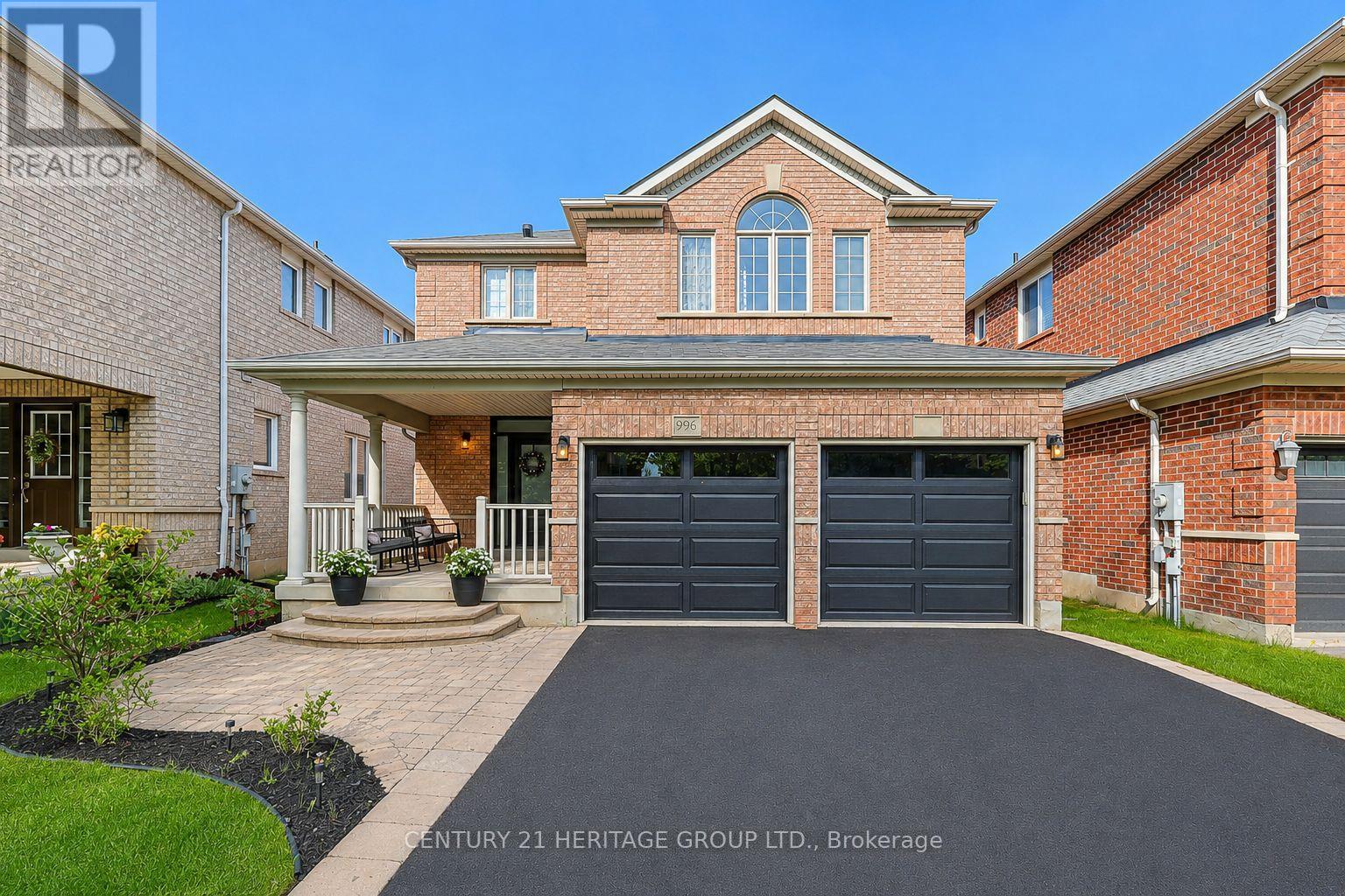 996 Oaktree Crescent, Newmarket, Ontario L3X 2Z2 - Photo 2 - N13160404