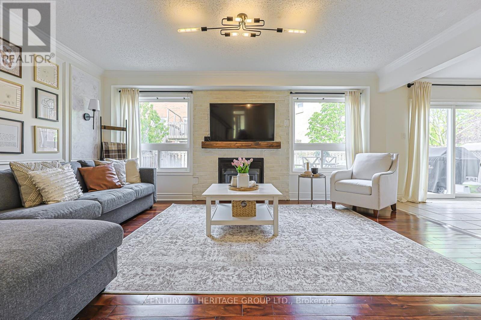 996 Oaktree Crescent, Newmarket, Ontario L3X 2Z2 - Photo 7 - N13160404
