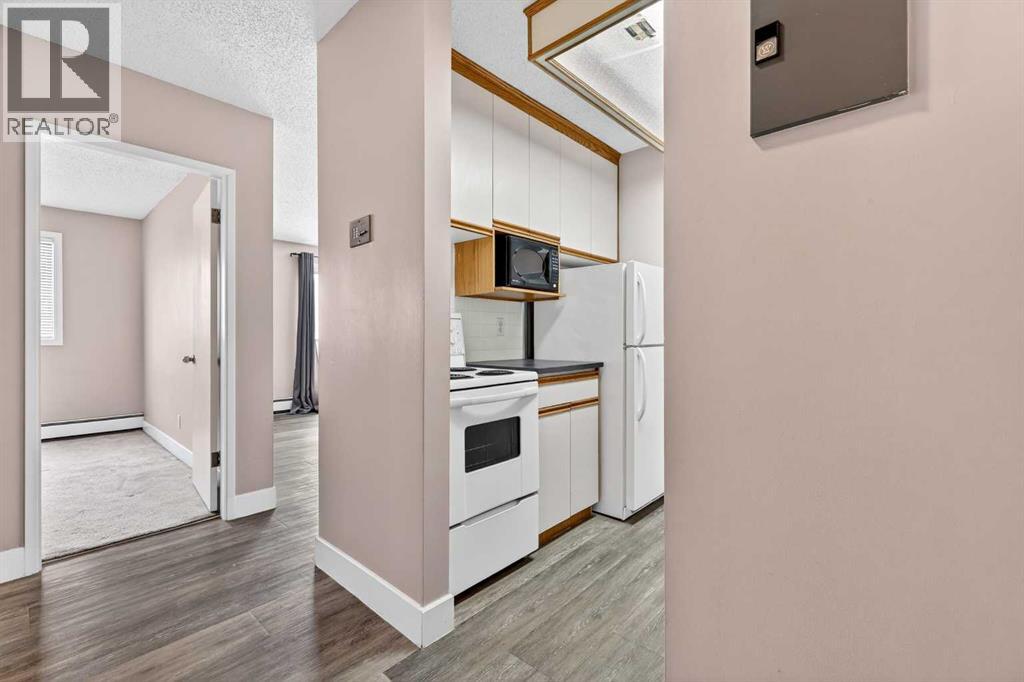 402, 635 56 Avenue SW, Calgary, Alberta  T2V 0G9 - Photo 3 - A2302617