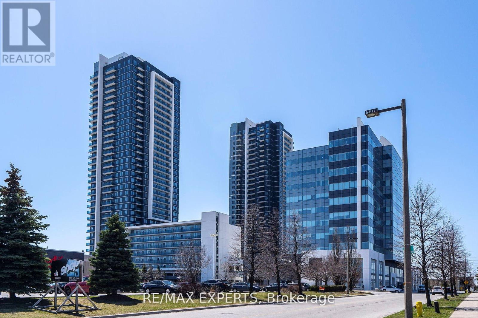 911 - 3600 Highway 7, Vaughan, Ontario  L4L 0G7 - Photo 1 - N13161816
