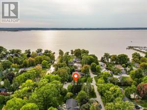 215 Willow Drive, Georgina, Ontario  L4P 2R9 - Photo 2 - N13161270