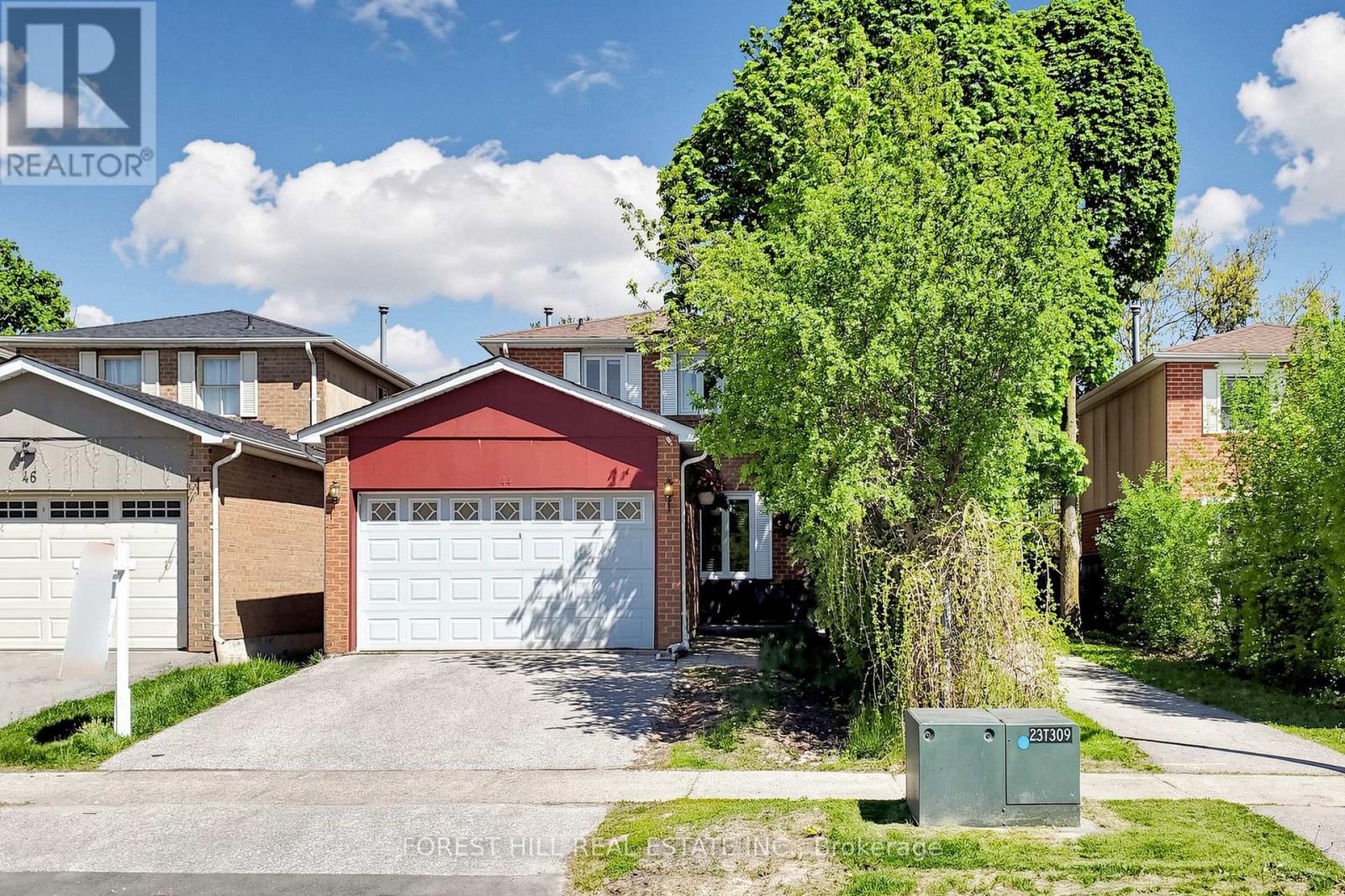 44 Lund Street N, Richmond Hill, Ontario  L4C 5V7 - Photo 4 - N13161842