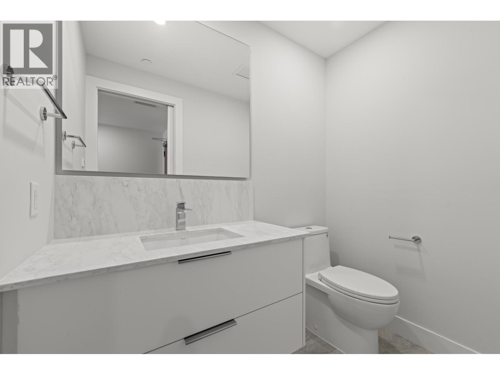 305 423 6th Street, West Vancouver, British Columbia  V7T 0A1 - Photo 35 - R3119236