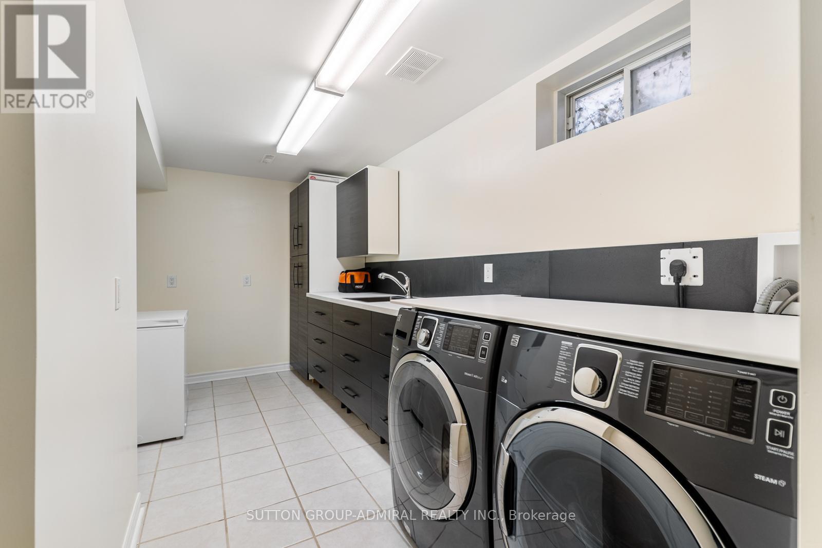 626 College Manor Drive, Newmarket, Ontario  L3Y 8M7 - Photo 37 - N13161848