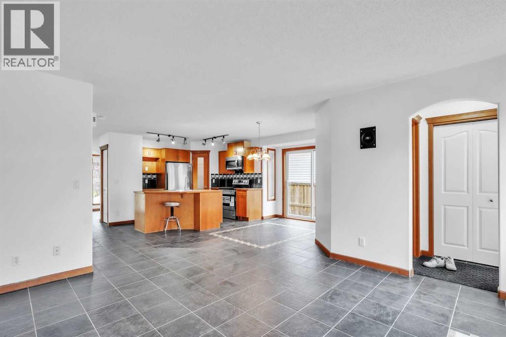 141 Cramond Close SE, Calgary, Alberta  T3M 1C2 - Photo 9 - A2312591