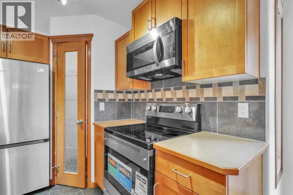 141 Cramond Close SE, Calgary, Alberta  T3M 1C2 - Photo 4 - A2312591