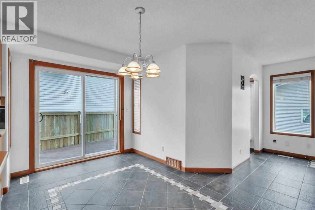 141 Cramond Close SE, Calgary, Alberta  T3M 1C2 - Photo 14 - A2312591