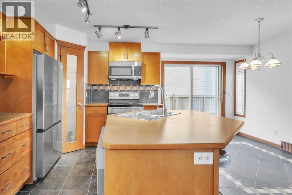 141 Cramond Close SE, Calgary, Alberta  T3M 1C2 - Photo 2 - A2312591