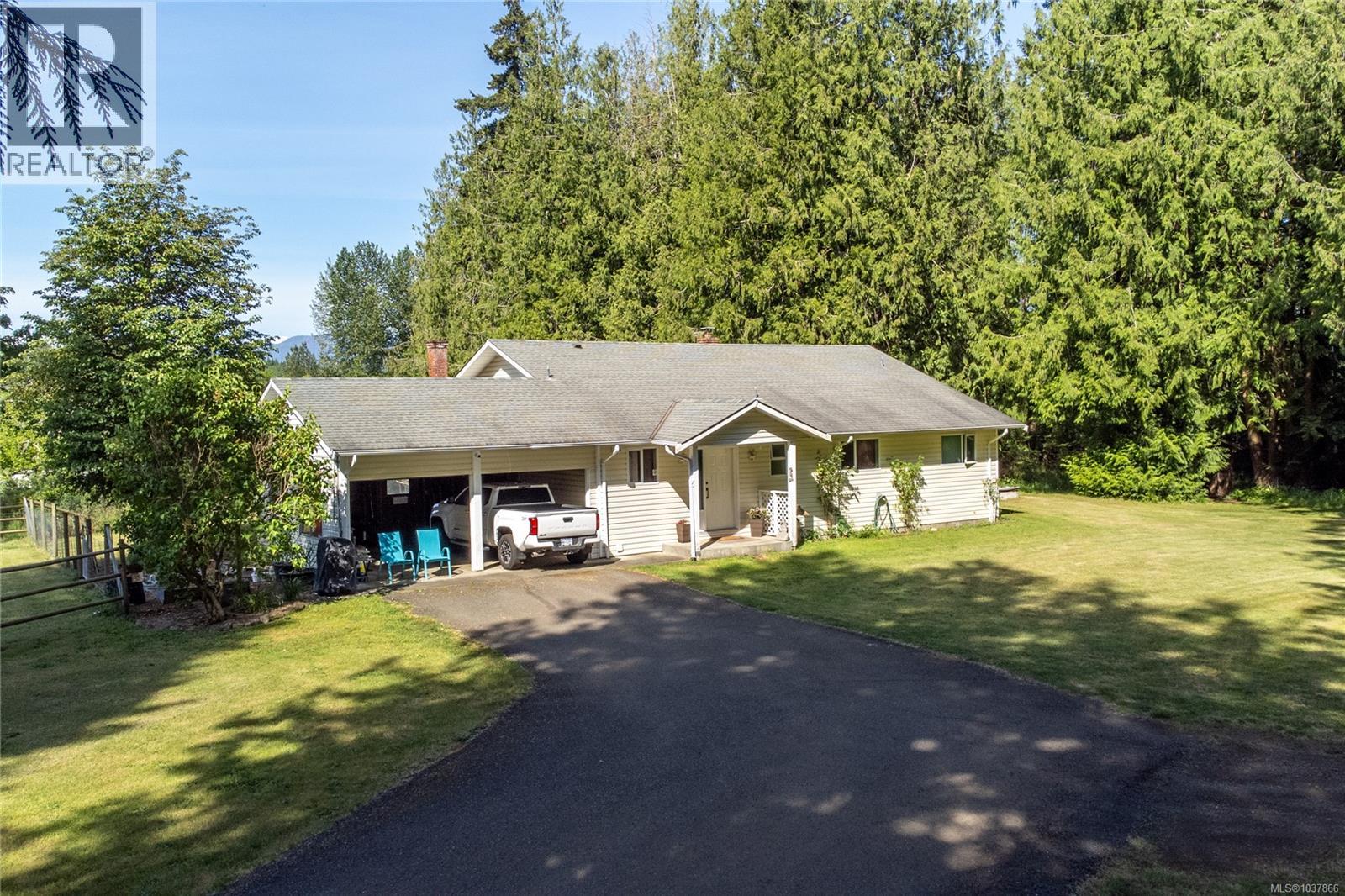2881 Lanyon Rd, Courtenay, British Columbia