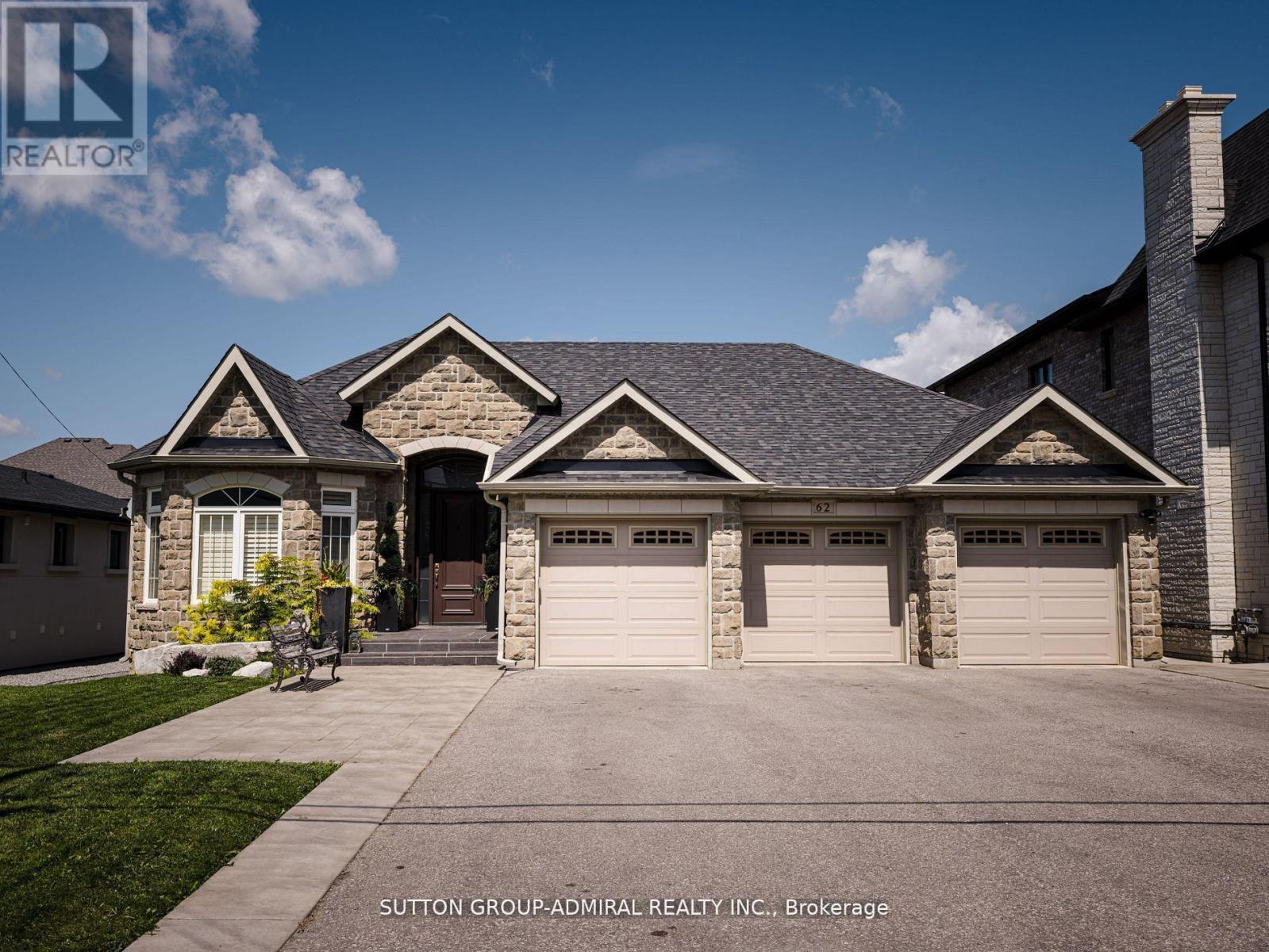 62 Bond Crescent, Richmond Hill, Ontario  L4E 3K5 - Photo 40 - N13161432