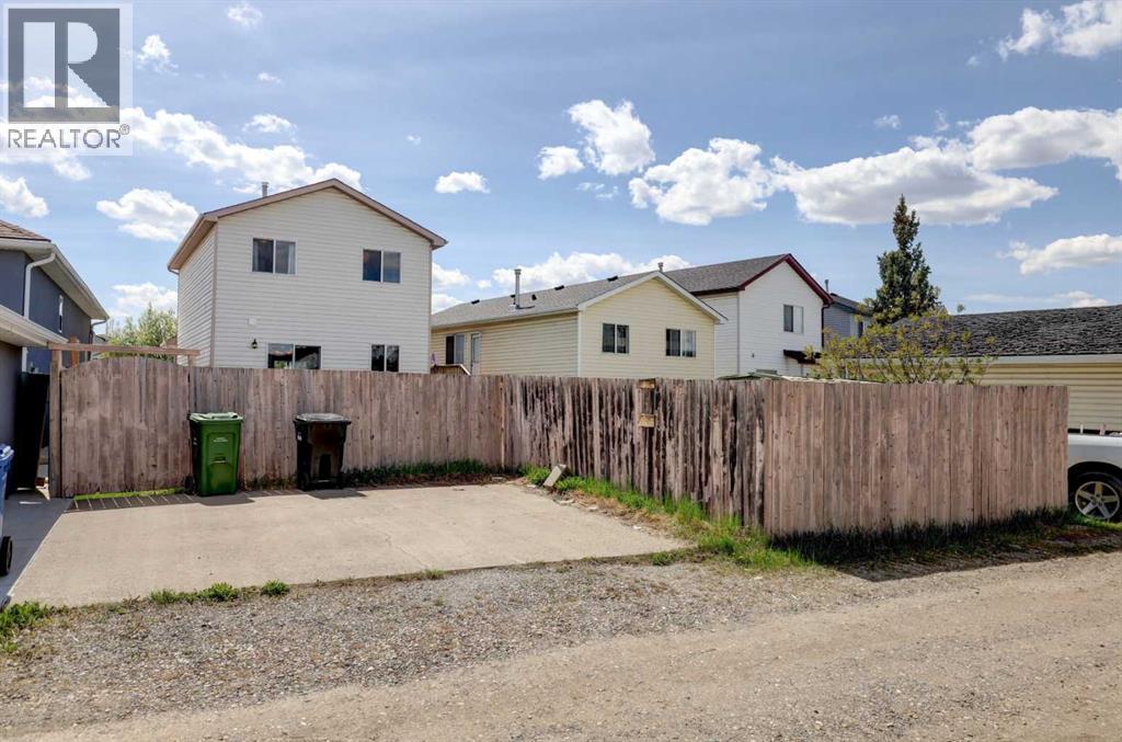 47 Martinvalley Way NE, Calgary, Alberta  T3J 4A1 - Photo 29 - A2313716