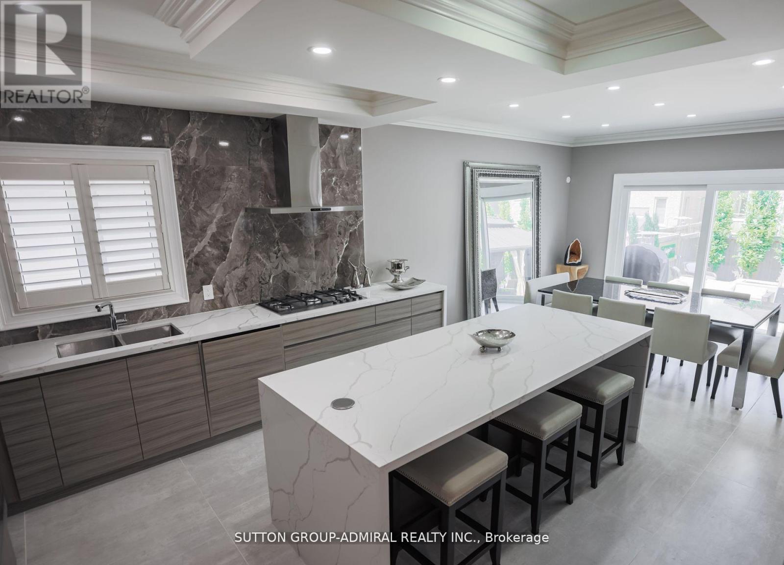 62 Bond Crescent, Richmond Hill, Ontario  L4E 3K5 - Photo 8 - N13161432