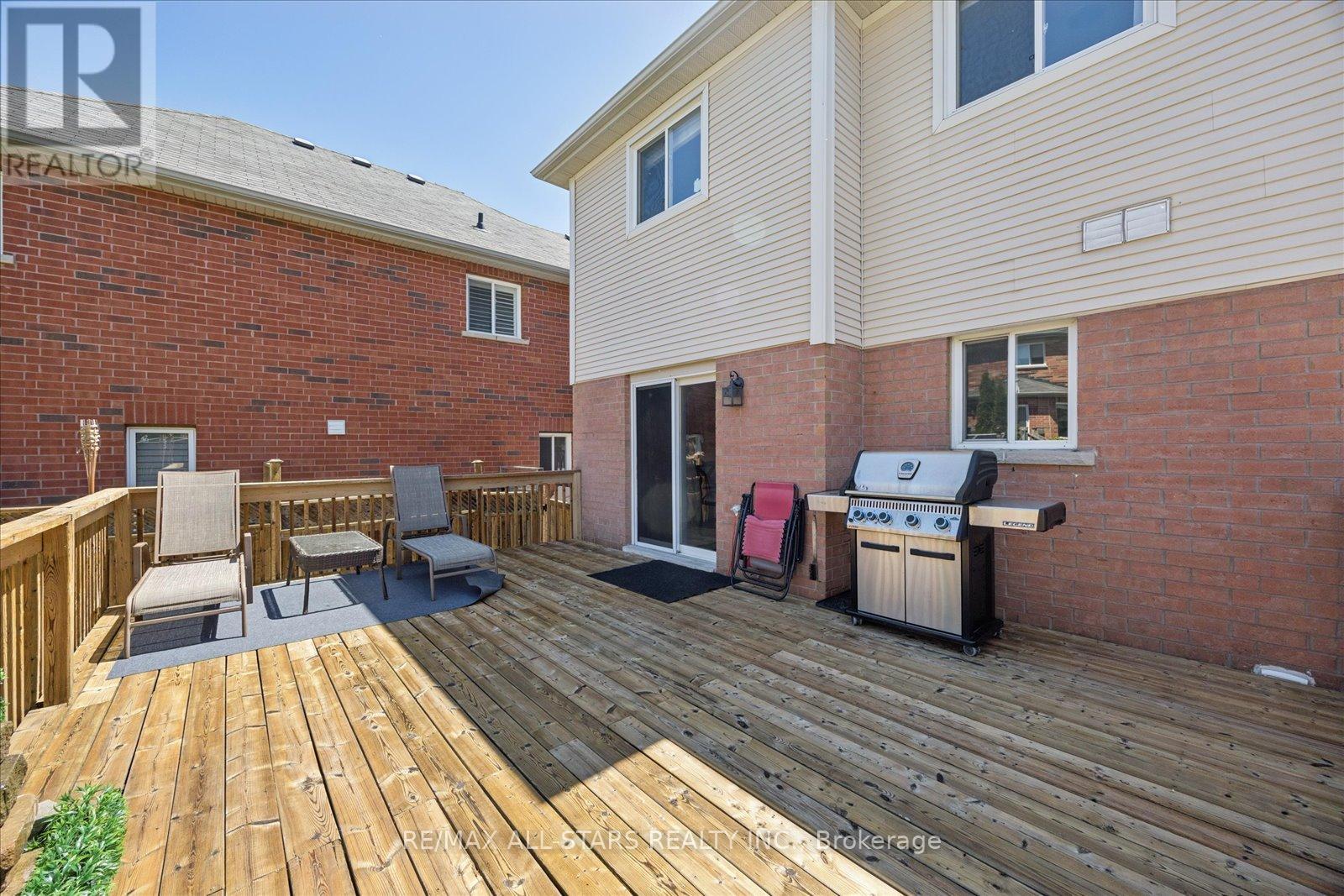 62 Reddenhurst Crescent, Georgina, Ontario  L4P 4G2 - Photo 32 - N13161558