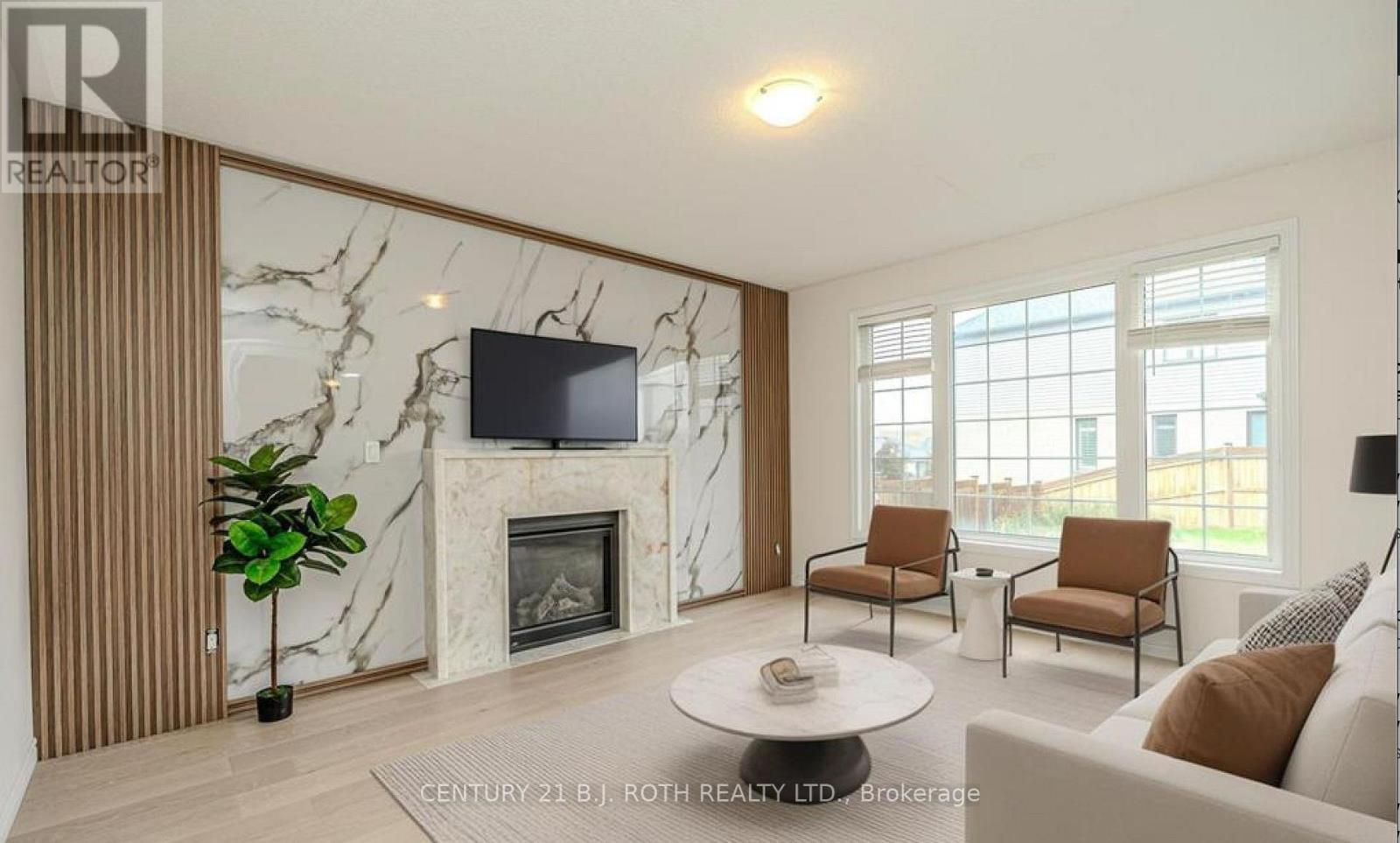 3027 Monarch Drive, Orillia, Ontario  L3V 8K3 - Photo 2 - S12923074