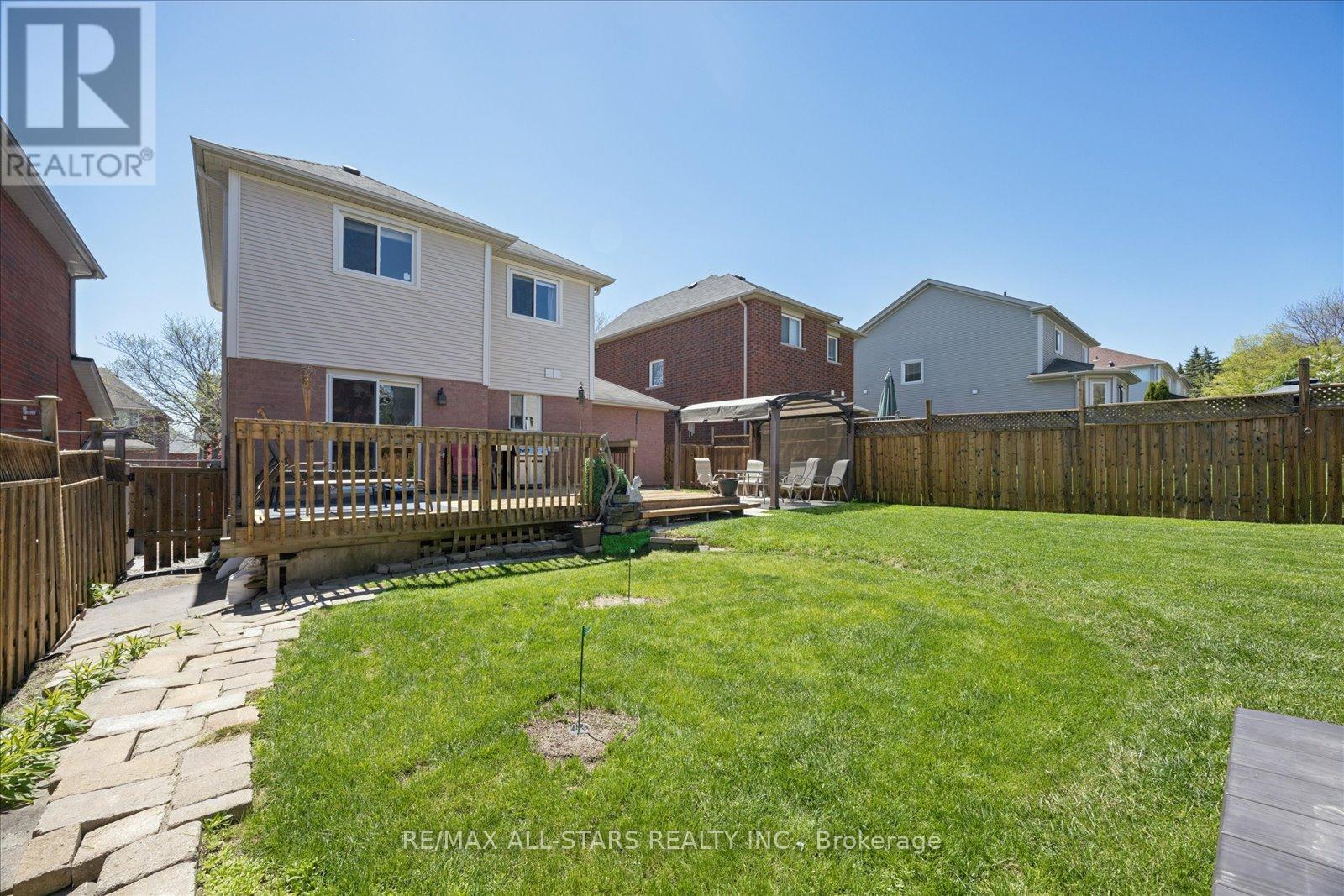 62 Reddenhurst Crescent, Georgina, Ontario  L4P 4G2 - Photo 35 - N13161558