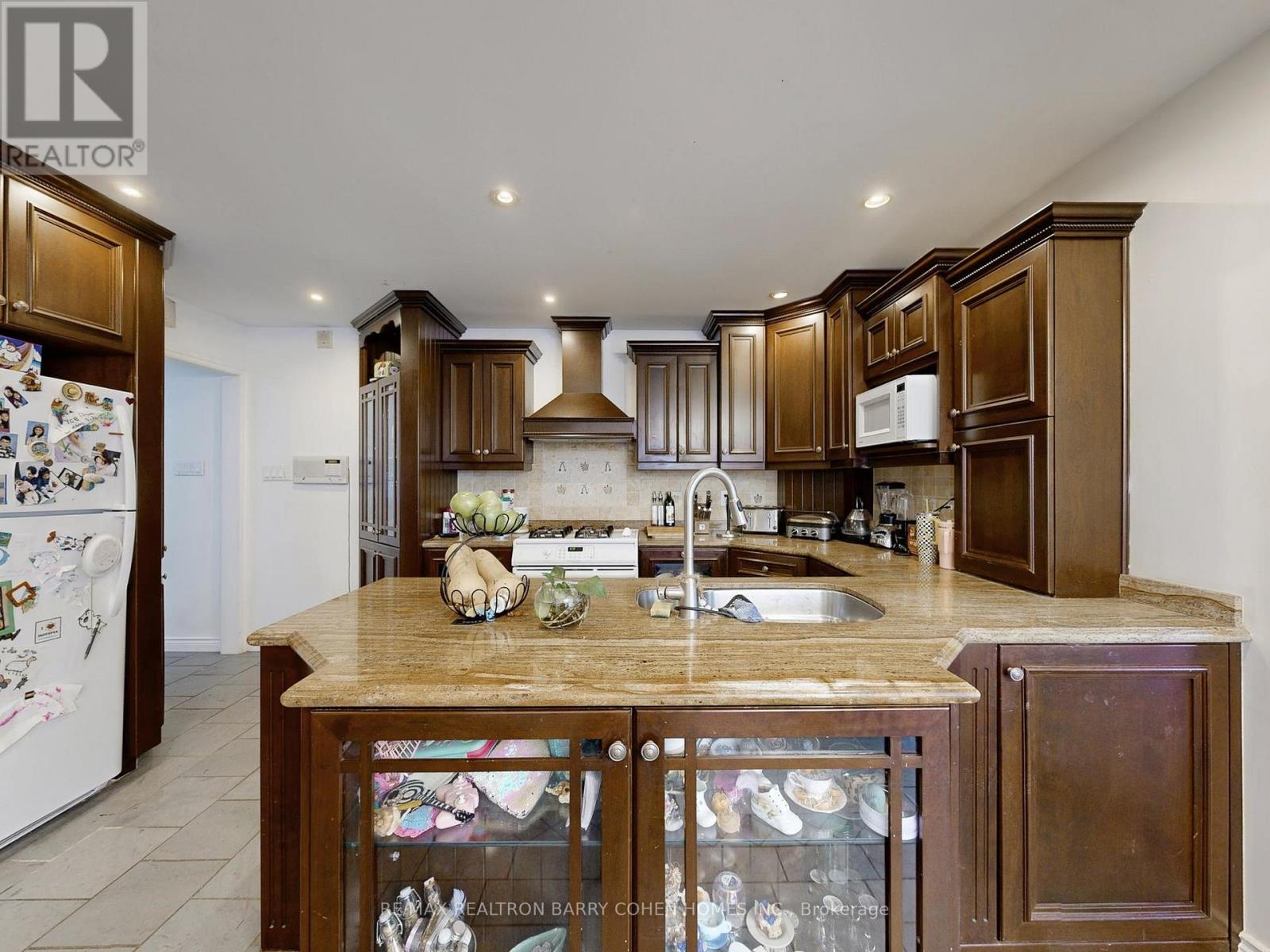 195 Rumble Avenue, Richmond Hill, Ontario  L4C 4G5 - Photo 12 - N13161620