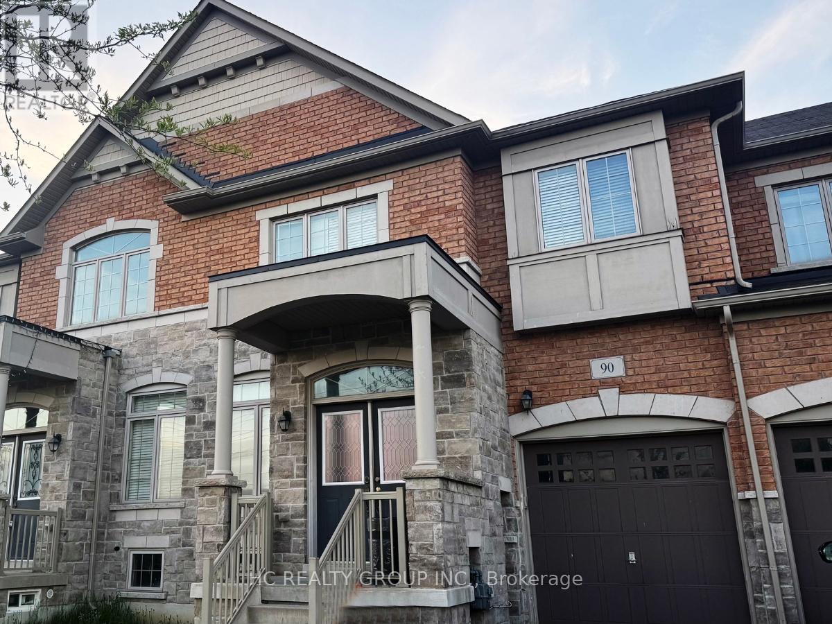 90 Christian Ritter Drive, Markham, Ontario  L6C 0B2 - Photo 2 - N13161752