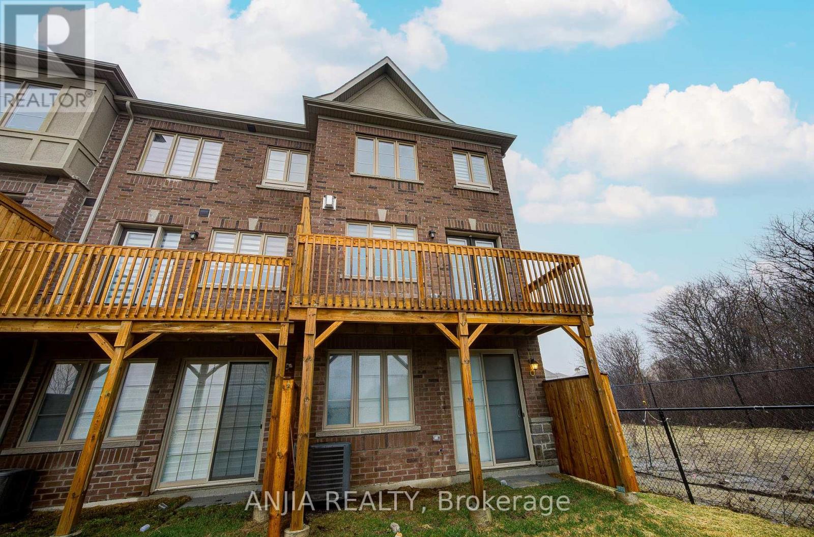 329 Swan Park Road, Markham, Ontario  L6E 0H5 - Photo 36 - N13161780
