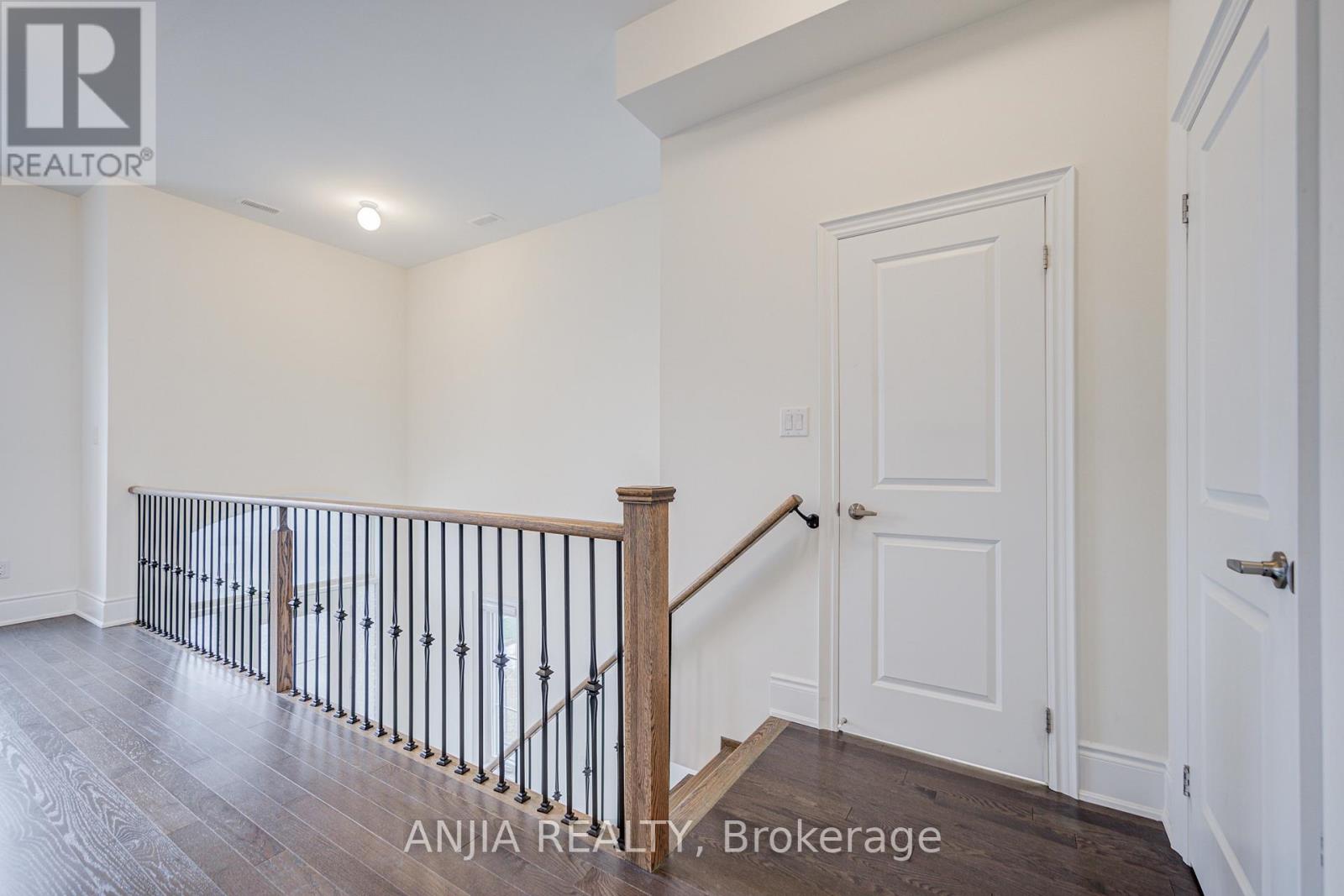 329 Swan Park Road, Markham, Ontario  L6E 0H5 - Photo 9 - N13161780