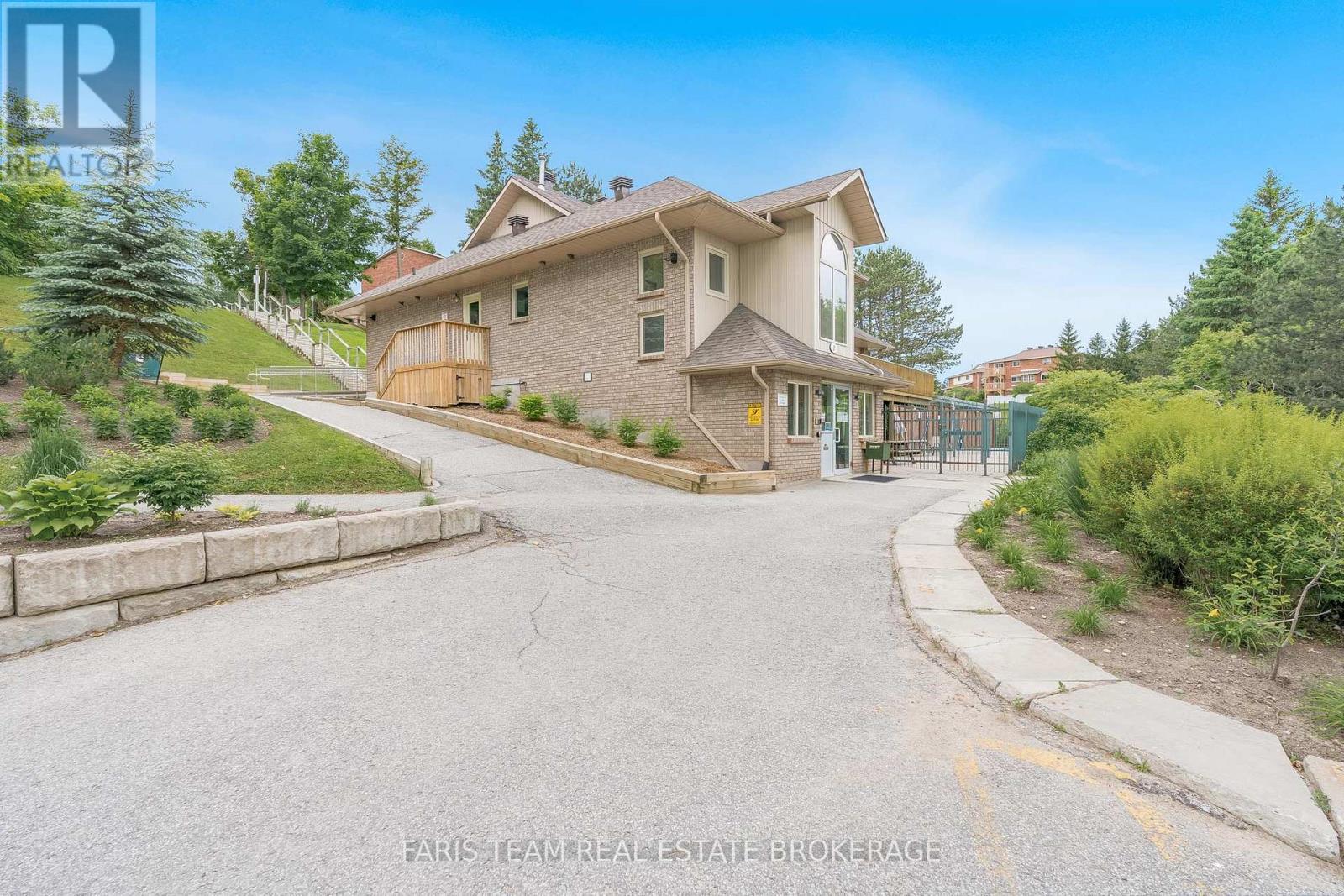 6 Pheasant Trail, Barrie, Ontario  L4N 6W4 - Photo 31 - S13161930