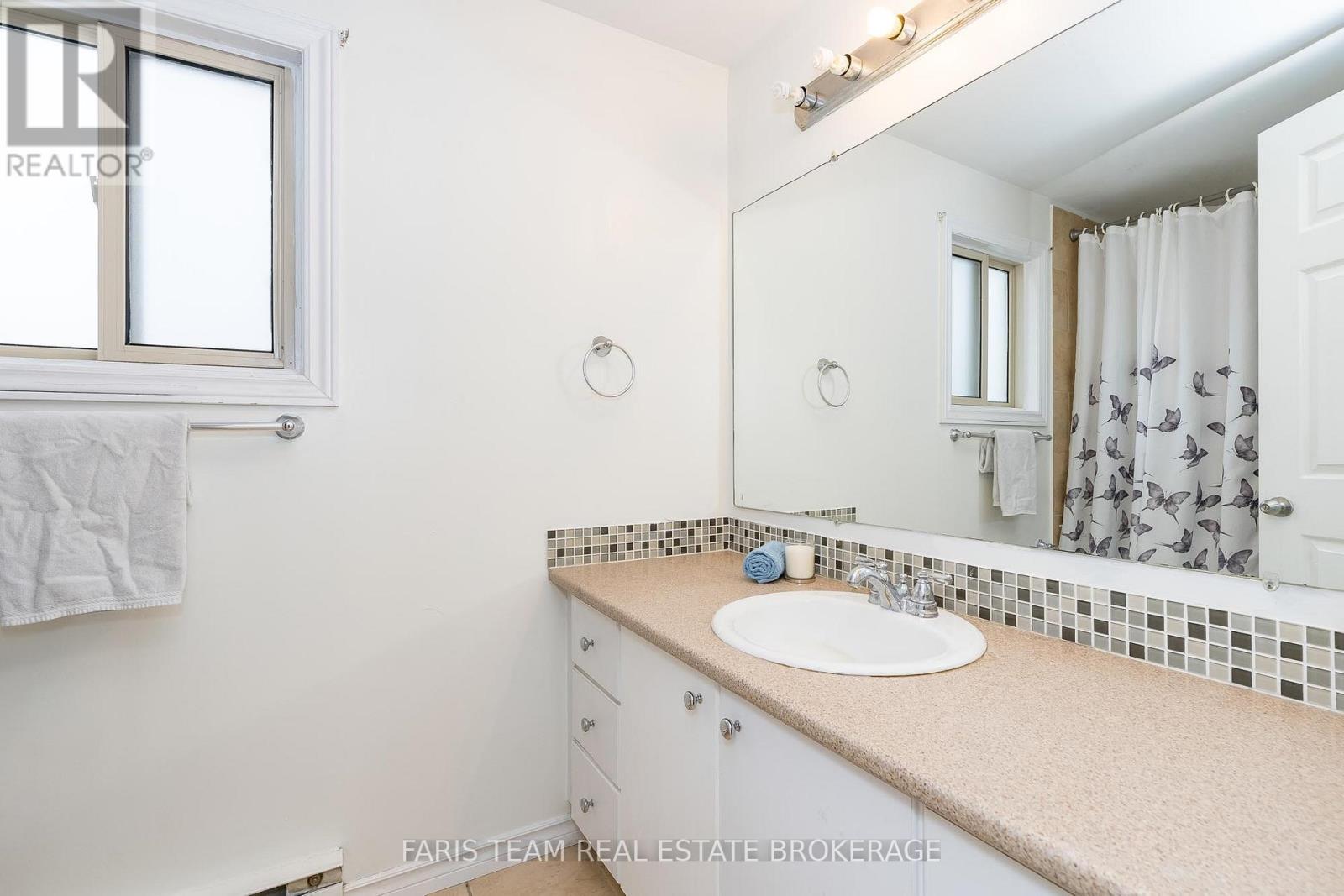 6 Pheasant Trail, Barrie, Ontario  L4N 6W4 - Photo 17 - S13161930