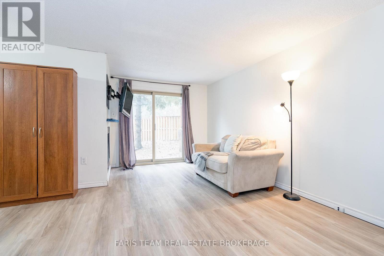 6 Pheasant Trail, Barrie, Ontario  L4N 6W4 - Photo 10 - S13161930
