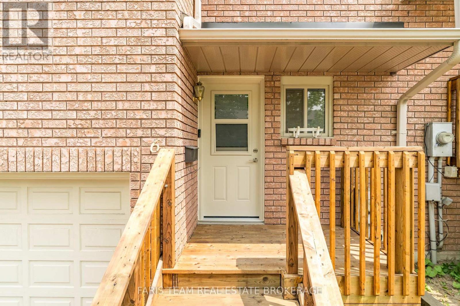6 Pheasant Trail, Barrie, Ontario  L4N 6W4 - Photo 4 - S13161930