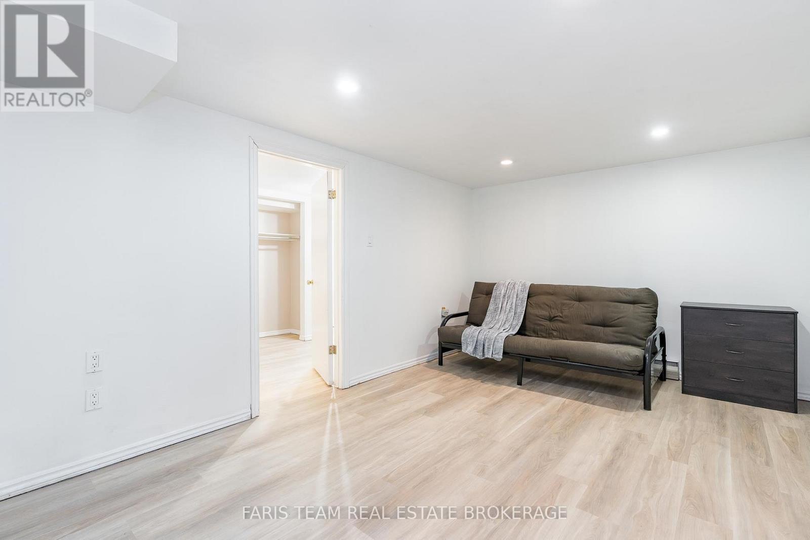 6 Pheasant Trail, Barrie, Ontario  L4N 6W4 - Photo 18 - S13161930