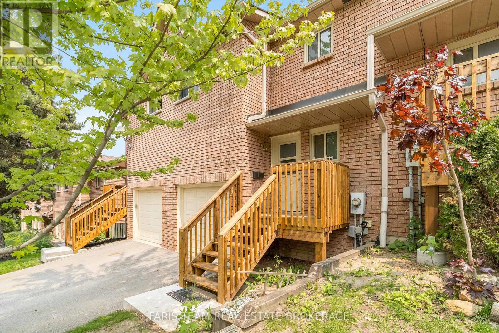6 Pheasant Trail, Barrie, Ontario  L4N 6W4 - Photo 3 - S13161930