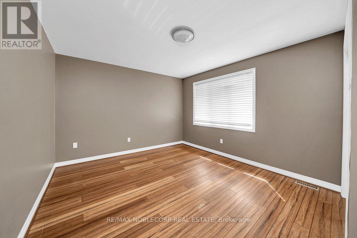 66 Stoneybrook Crescent, Barrie, Ontario  L4N 0A6 - Photo 29 - S13161964