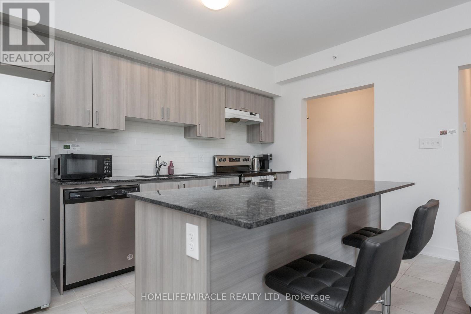 207 - 8 Culinary Lane, Barrie, Ontario  L9J 0T2 - Photo 5 - S13164408