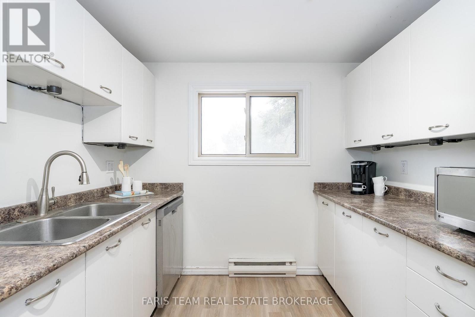 6 Pheasant Trail, Barrie, Ontario  L4N 6W4 - Photo 6 - S13161930