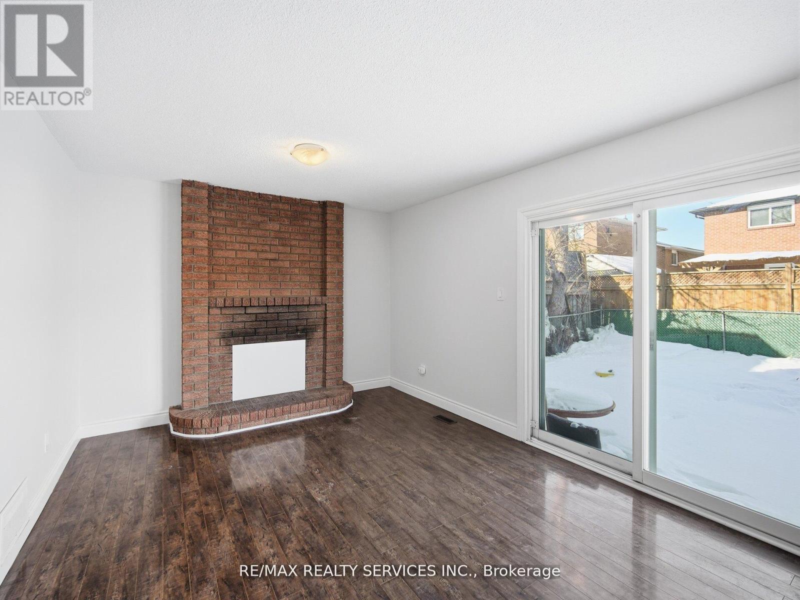 Lower - 8 Deerpark Crescent S, Brampton, Ontario  L6X 2T7 - Photo 12 - W13045970