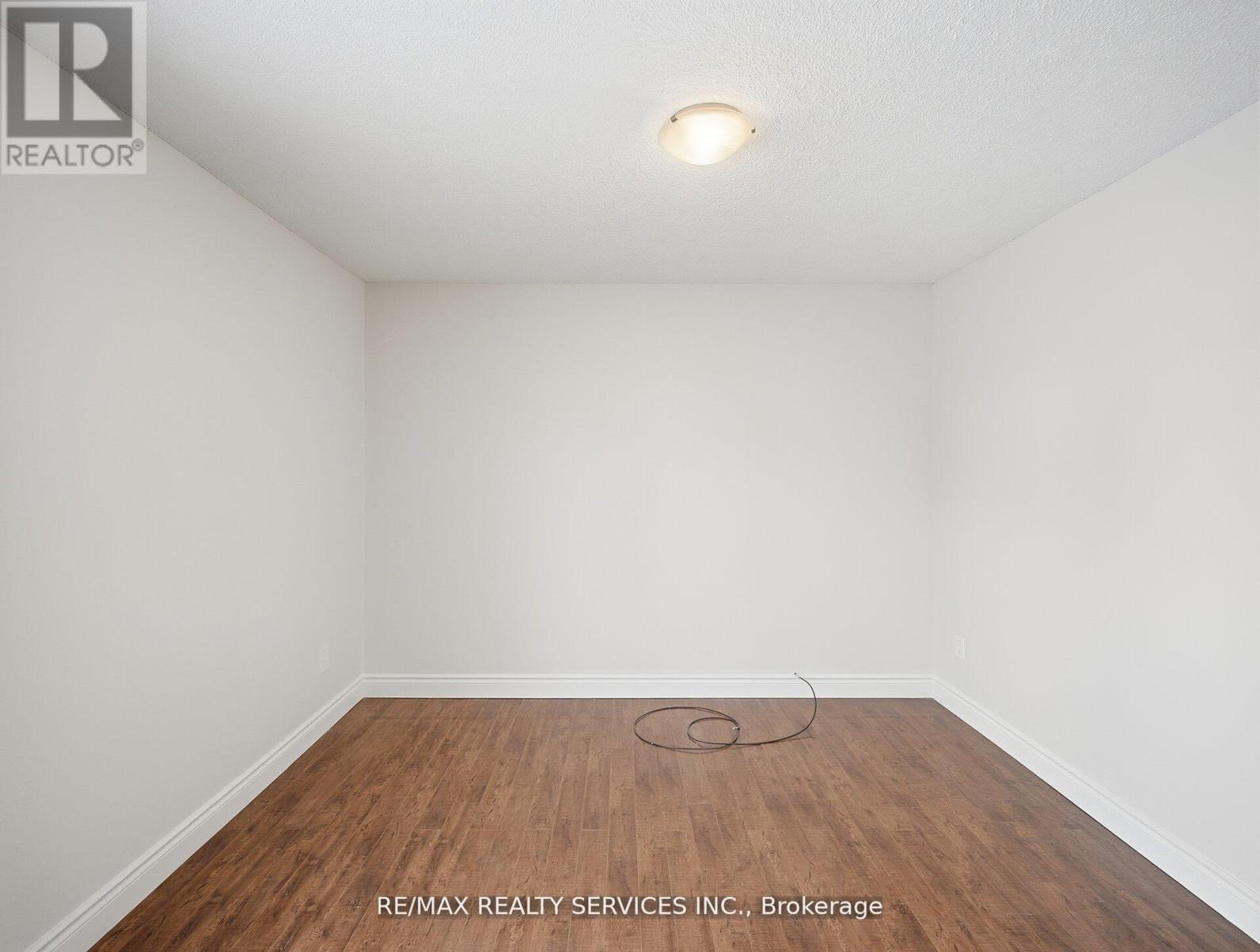 Lower - 8 Deerpark Crescent S, Brampton, Ontario  L6X 2T7 - Photo 14 - W13045970