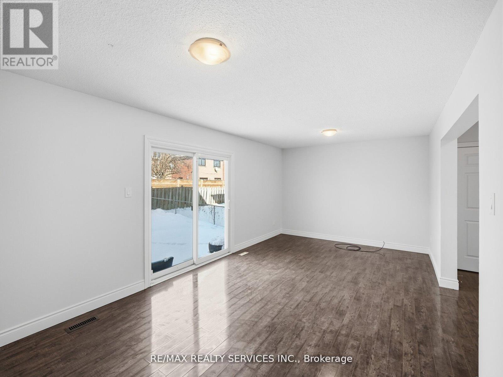 Lower - 8 Deerpark Crescent S, Brampton, Ontario  L6X 2T7 - Photo 13 - W13045970