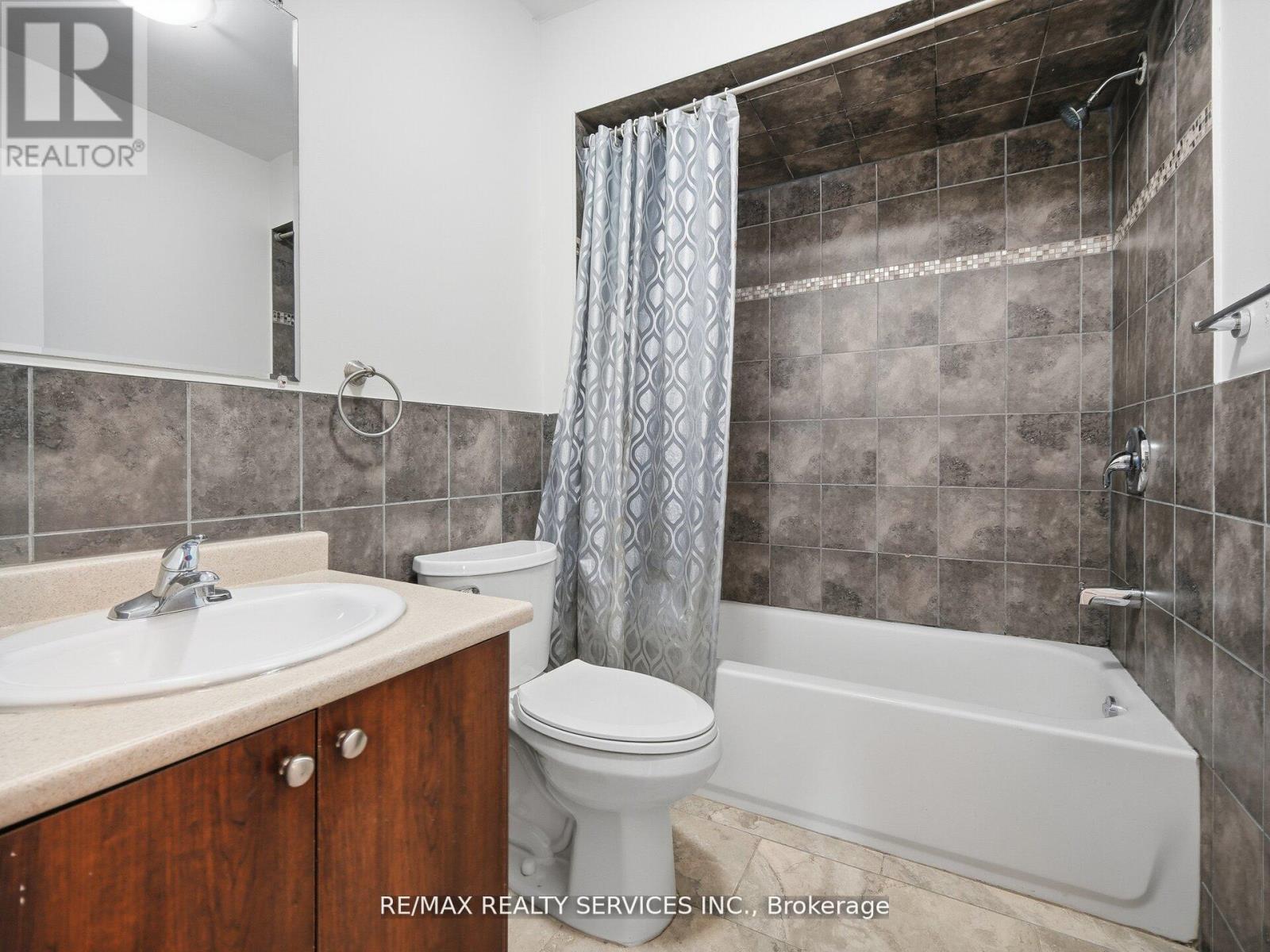 Lower - 8 Deerpark Crescent S, Brampton, Ontario  L6X 2T7 - Photo 16 - W13045970