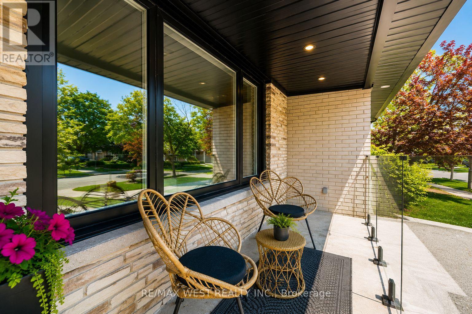 18 Torrington Drive, Toronto, Ontario  M9C 3V5 - Photo 6 - W13150326
