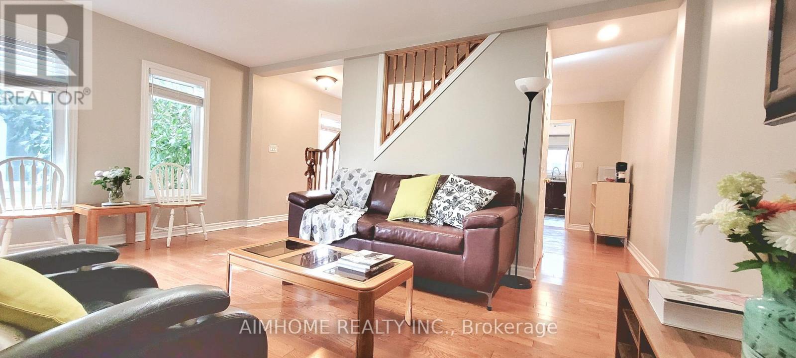 42 Piane Avenue, Brampton, Ontario  L6Y 4X9 - Photo 5 - W13161424