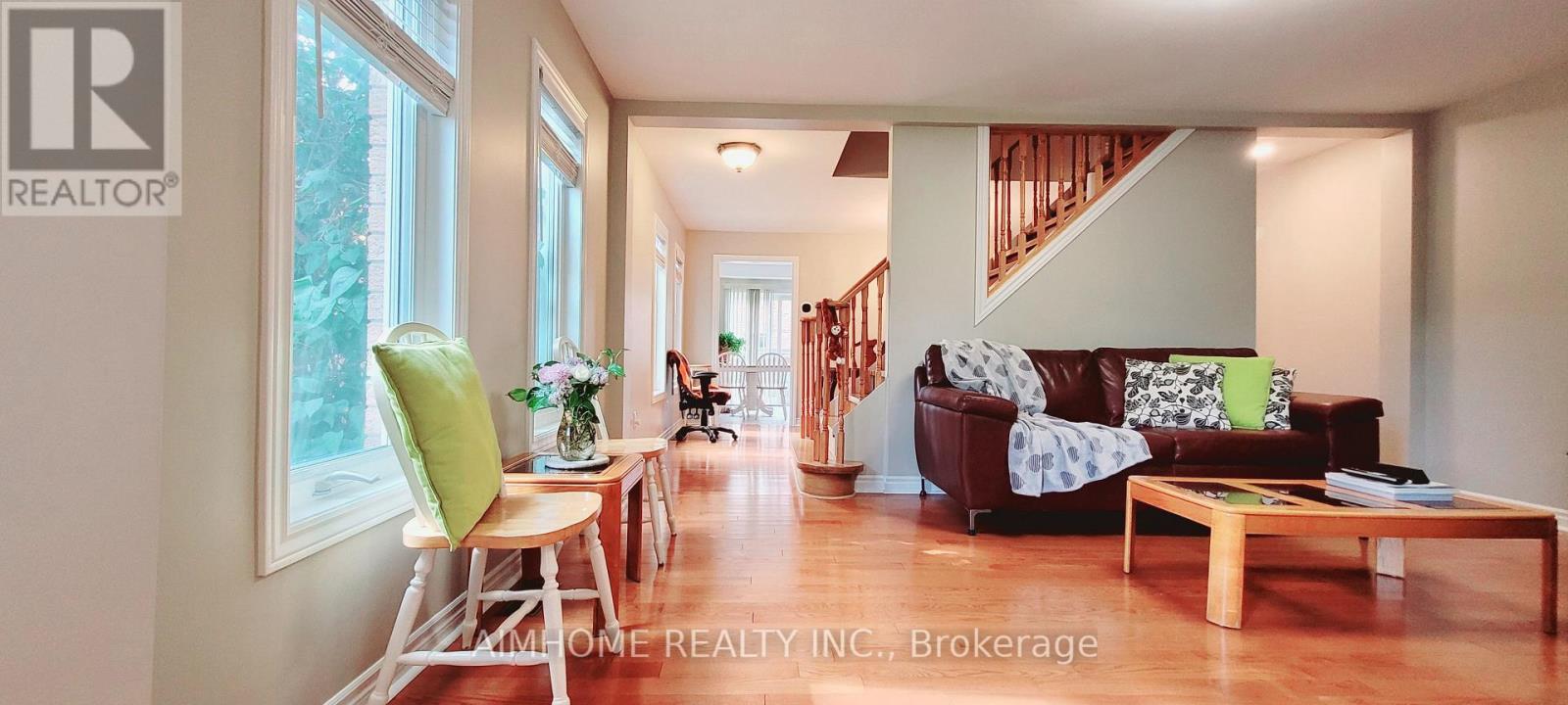 42 Piane Avenue, Brampton, Ontario  L6Y 4X9 - Photo 4 - W13161424