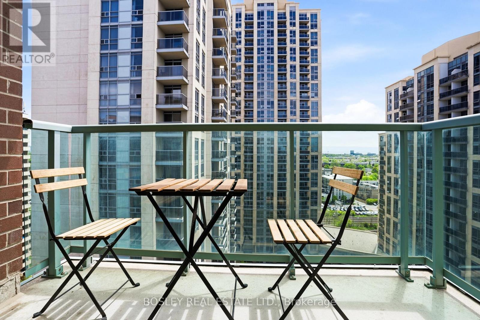 Lph06 - 7 Michael Power Place, Toronto, Ontario  M9A 0A4 - Photo 18 - W13155996