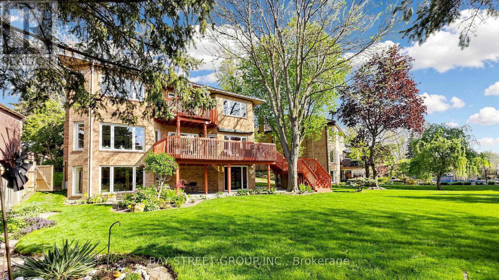 1742 Sir Monty's Drive, Mississauga, Ontario  L5N 4R6 - Photo 47 - W13160198