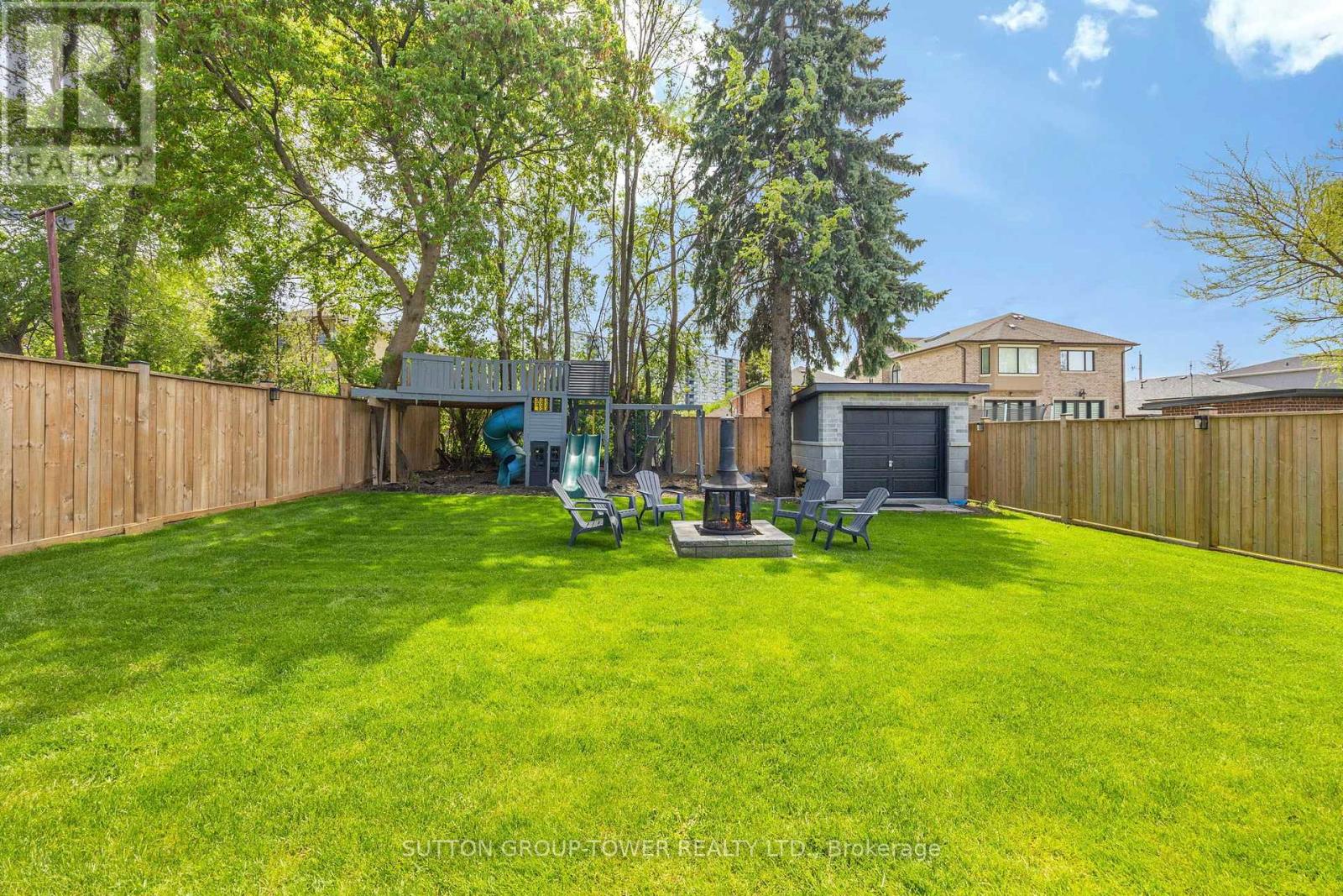 33 Wickford Drive, Toronto, Ontario  M6L 1K9 - Photo 39 - W13161450