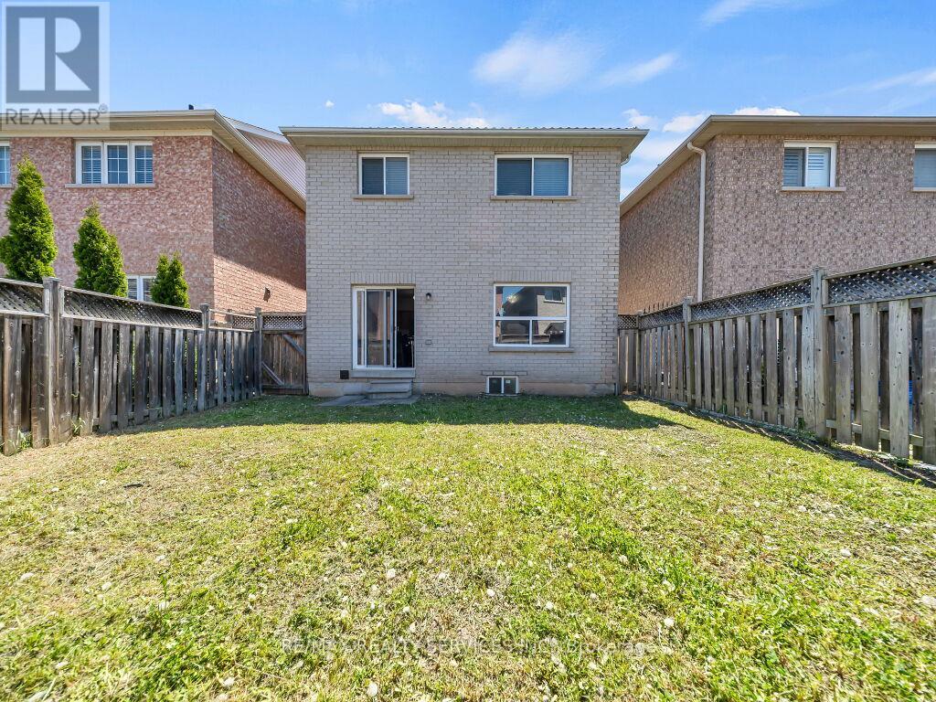 15 Lockburn Crescent, Brampton, Ontario  L7A 3W7 - Photo 37 - W13161192