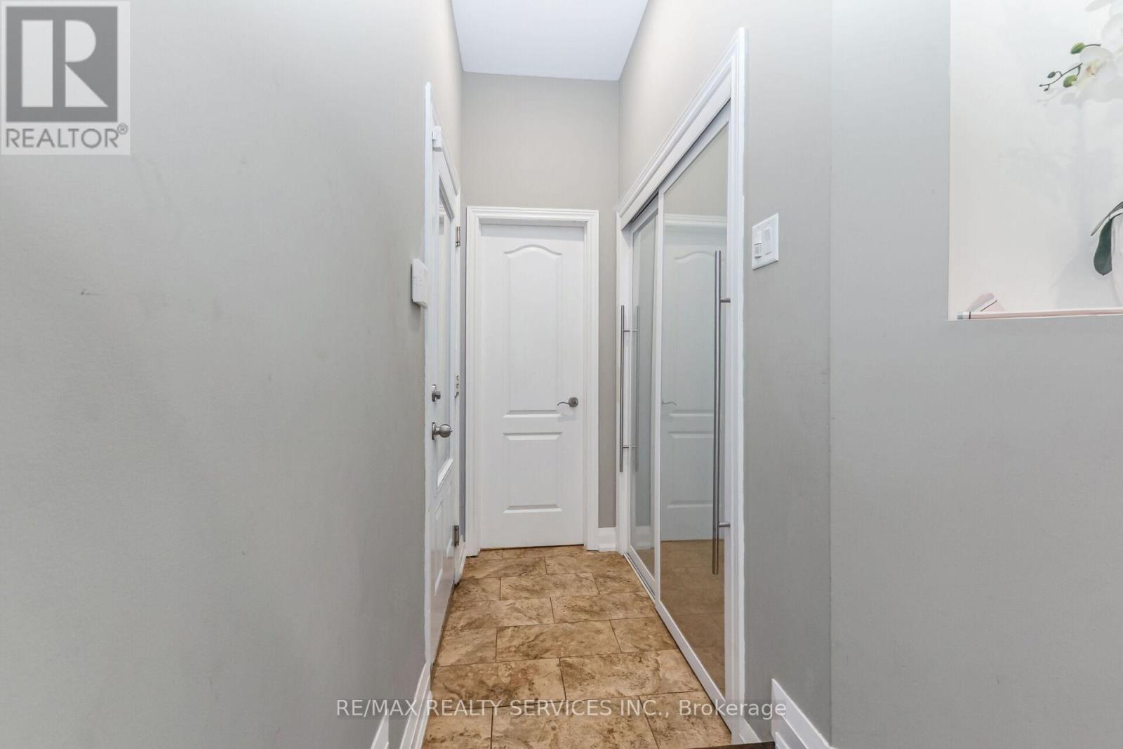 29 Sir Jacobs Crescent, Brampton, Ontario  L7A 3V2 - Photo 10 - W13161468