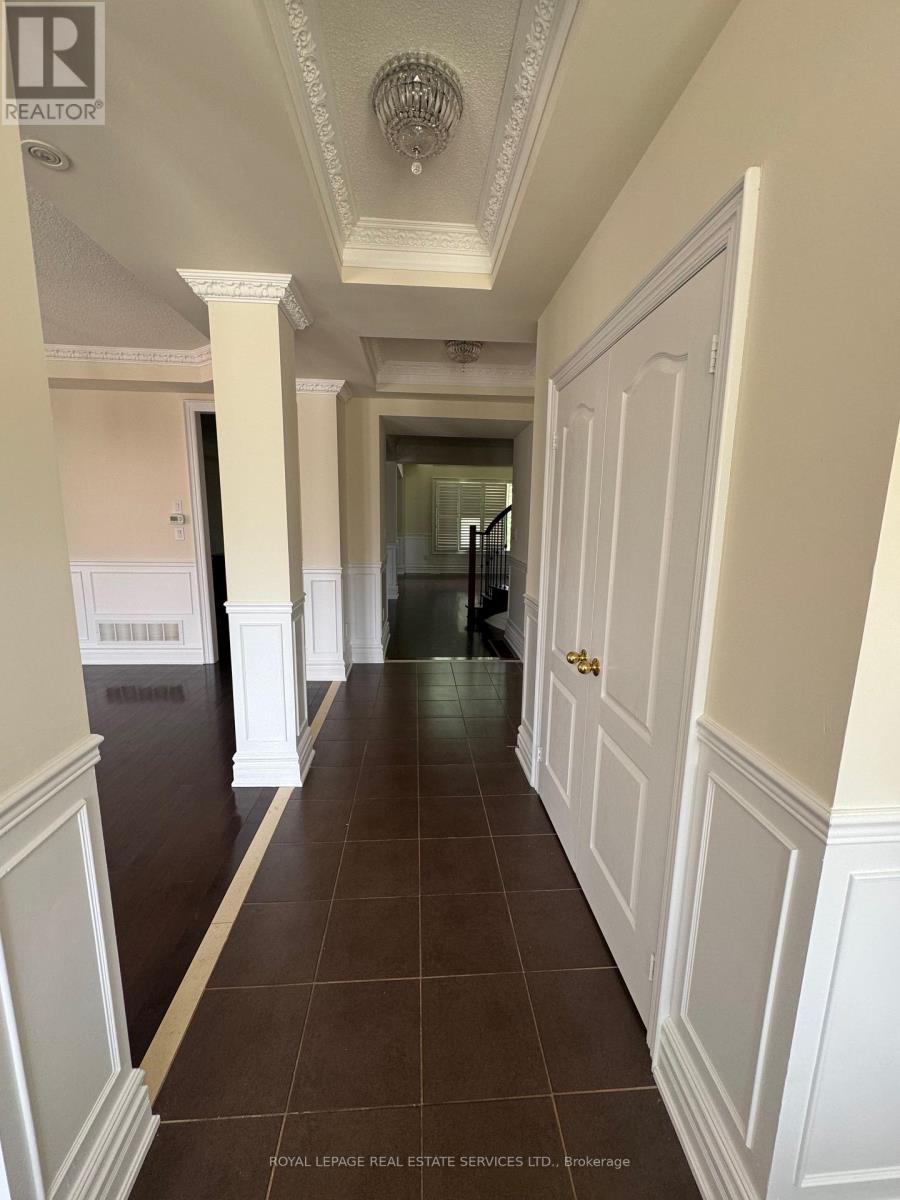 261 Nautical Boulevard, Oakville, Ontario  L6L 0B9 - Photo 5 - W13161210