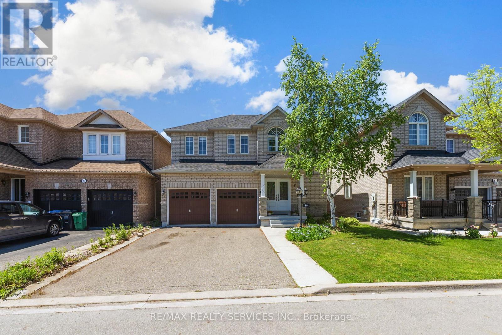 29 SIR JACOBS CRESCENT, Brampton, Ontario