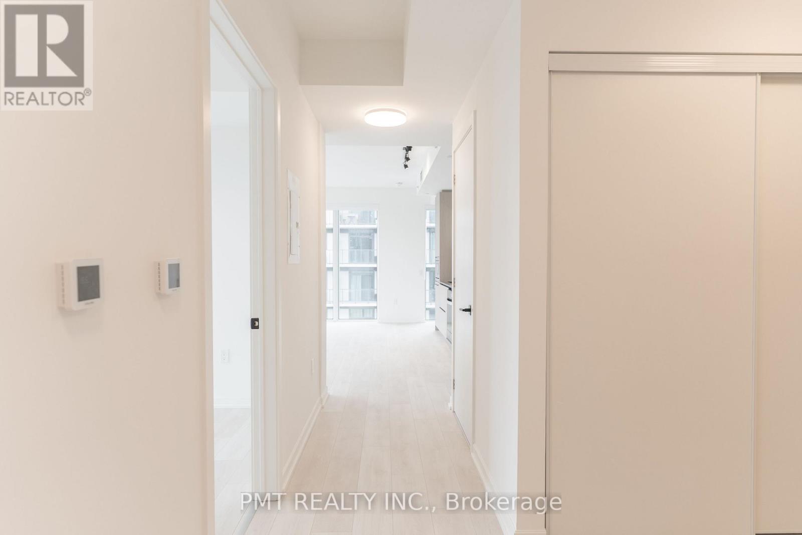 2110 - 1285 Dupont Street, Toronto, Ontario  M6H 0E3 - Photo 2 - W13161218
