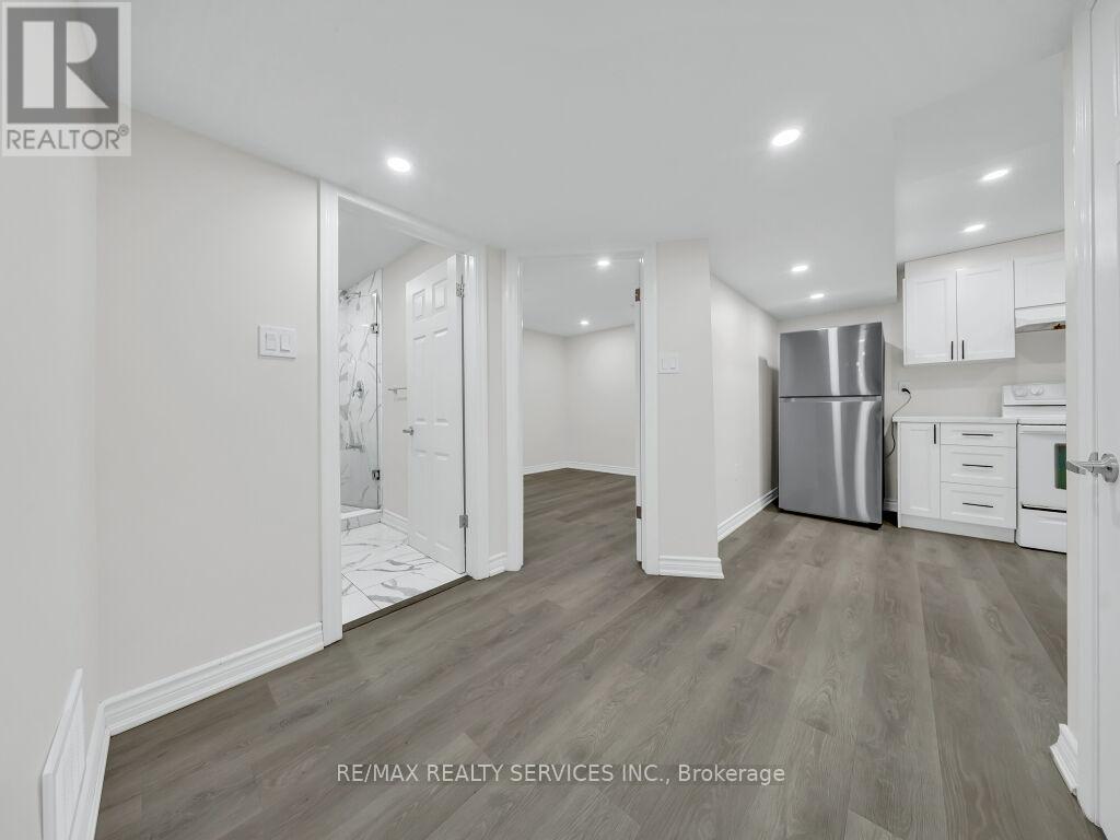 15 Lockburn Crescent, Brampton, Ontario  L7A 3W7 - Photo 30 - W13161192